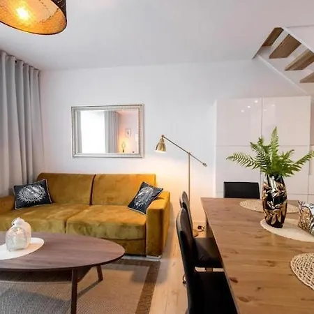 Comfortable Home, Sauna, Whirlpool